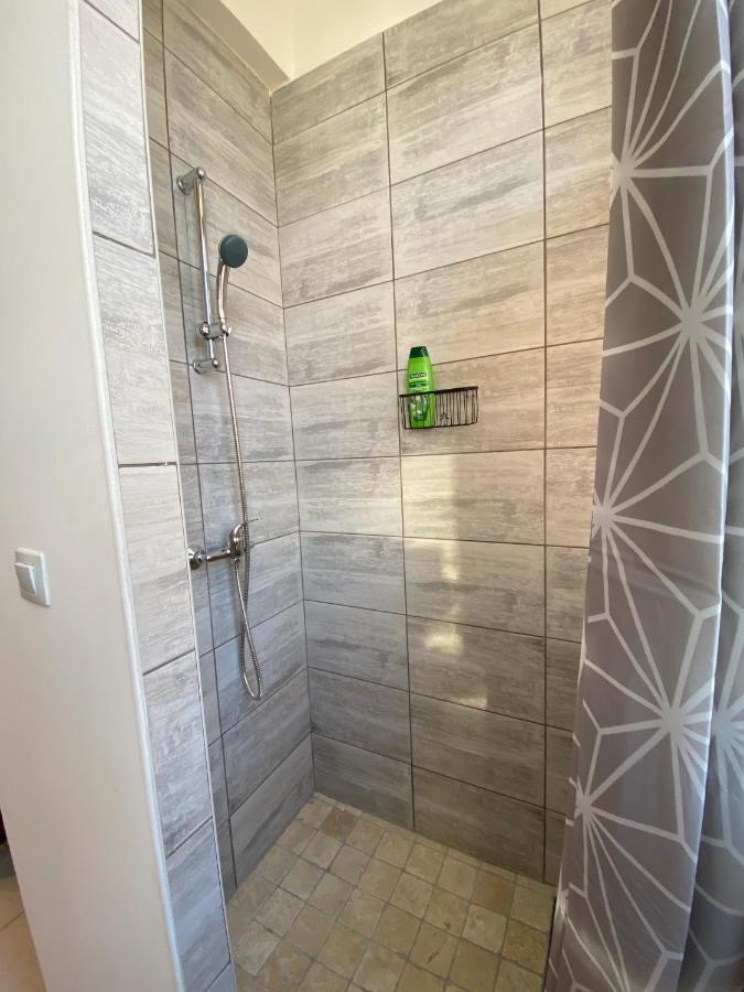 Studio Nyo Vieux Port - 3 Personnes Daire Marsilya Dış mekan fotoğraf